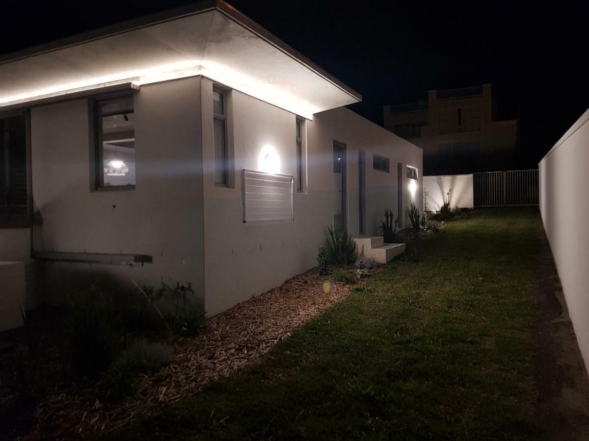 Troon Beach Cottage Hermanus Εξωτερικό φωτογραφία