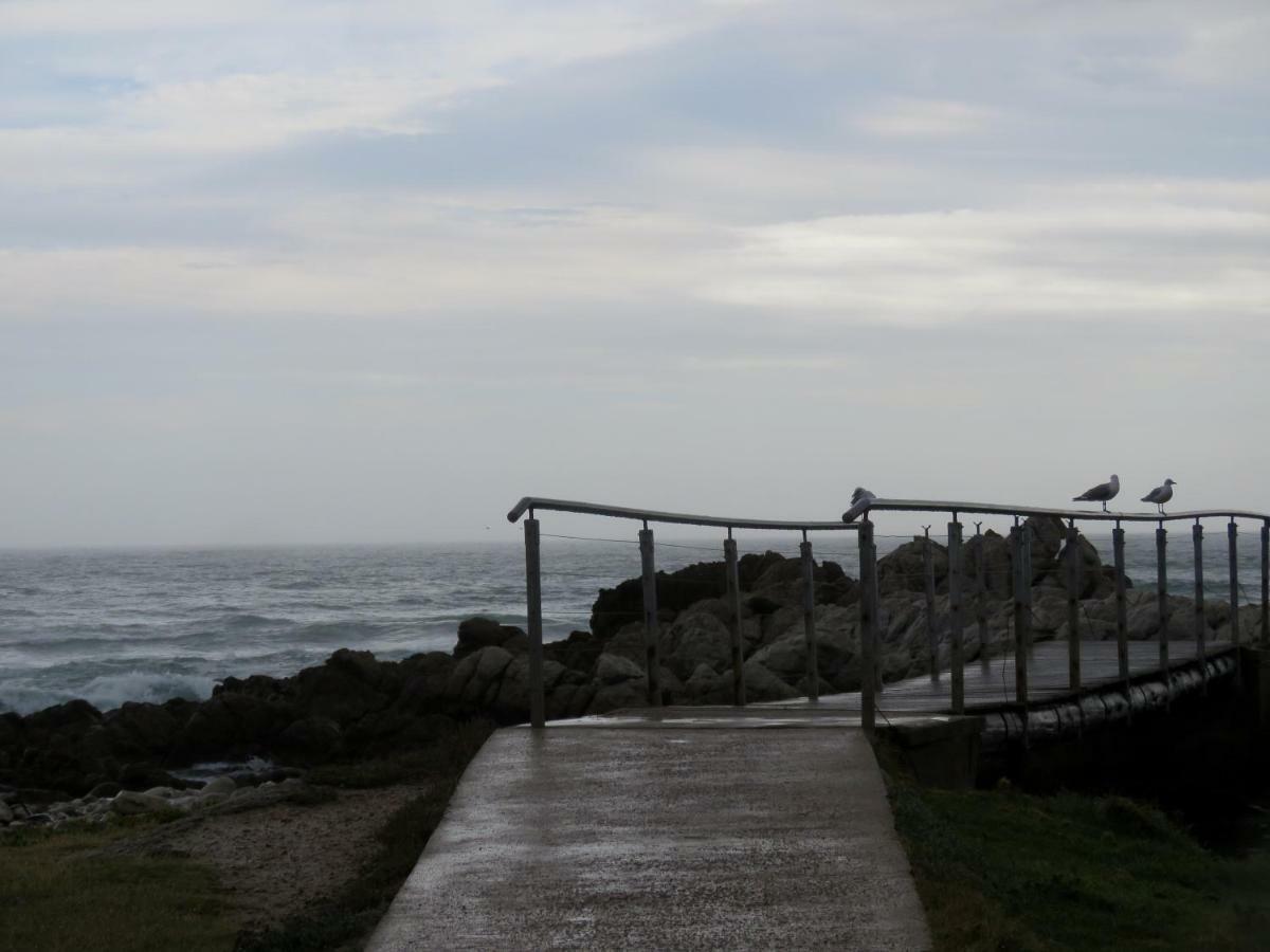 Troon Beach Cottage Hermanus Εξωτερικό φωτογραφία