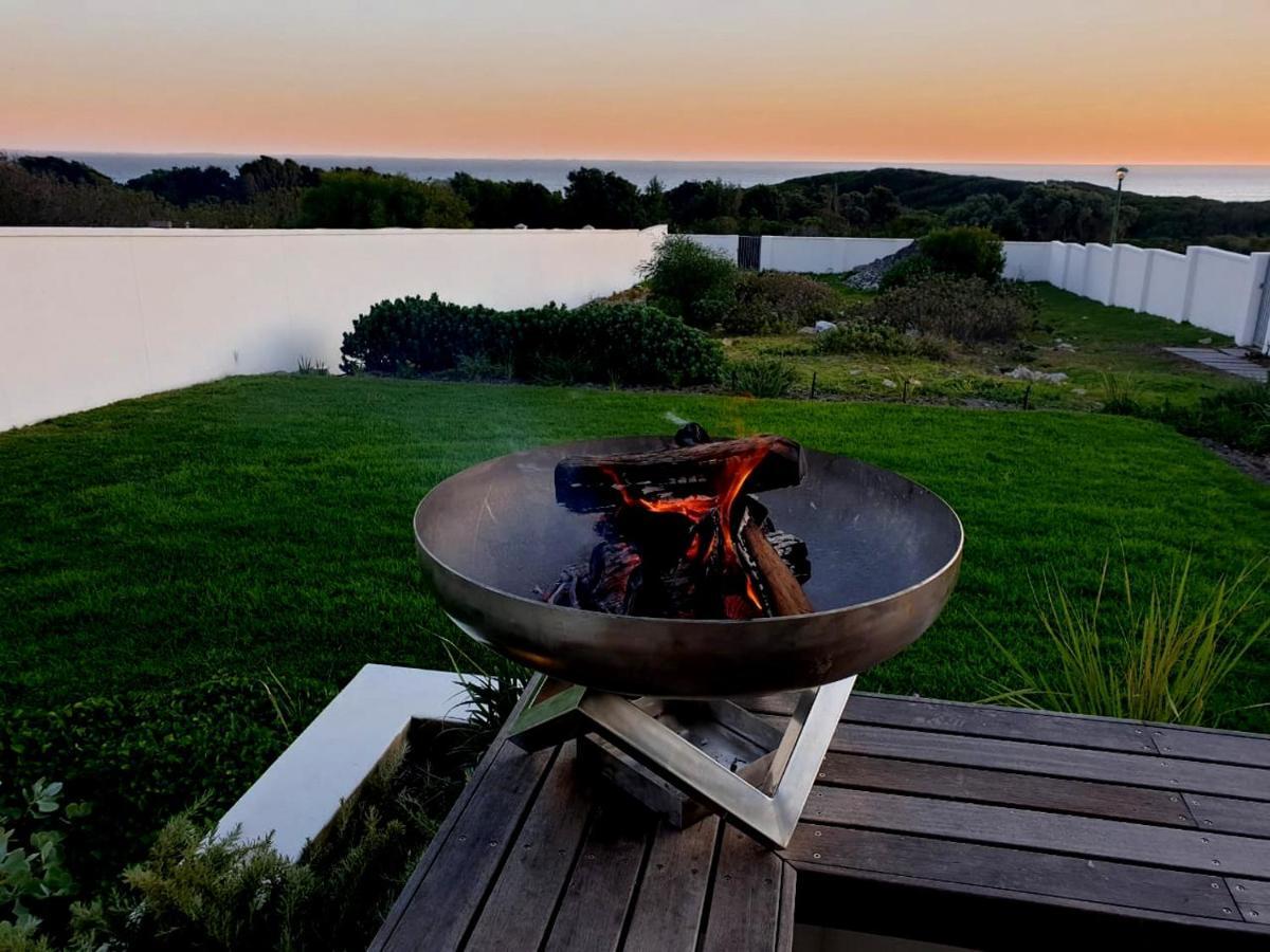 Troon Beach Cottage Hermanus Εξωτερικό φωτογραφία